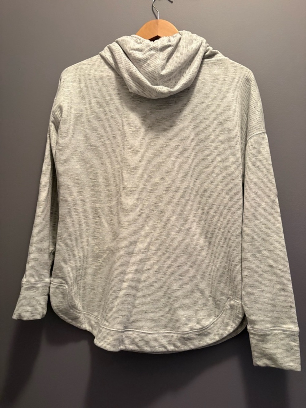 Champion Women's Light Gray Hooded Pullover Sweatshirt - Picture 5 of 9